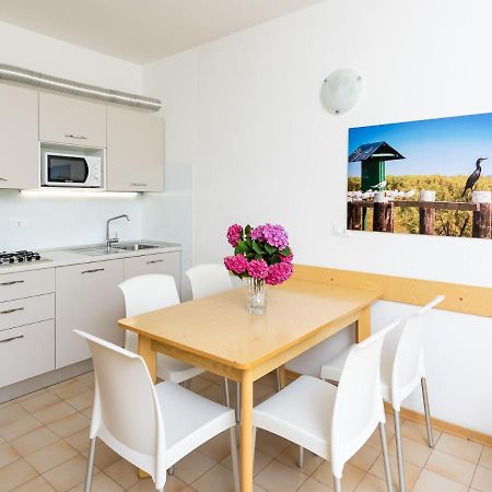 Condominio Lavinia Bibione Exteriör bild
