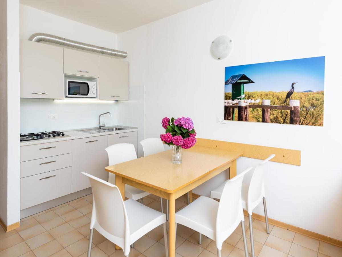 Condominio Lavinia Bibione Exteriör bild