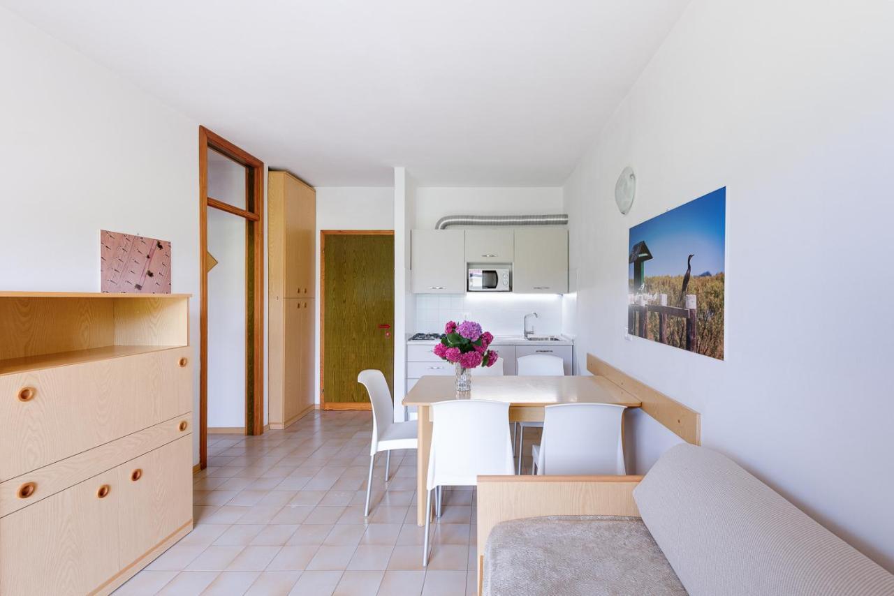 Condominio Lavinia Bibione Exteriör bild